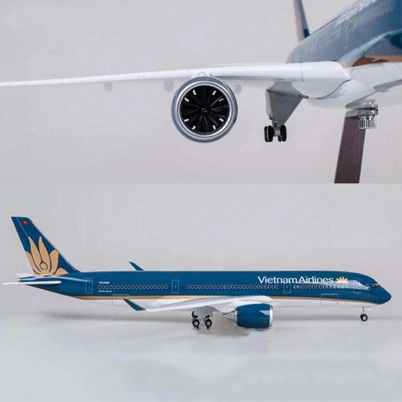 Resin Miniature 1/142 Scale Airplane Model 47CM A350 Vietnam Airlines Model Plane W Light and Wheel Landing Gear Home Decor