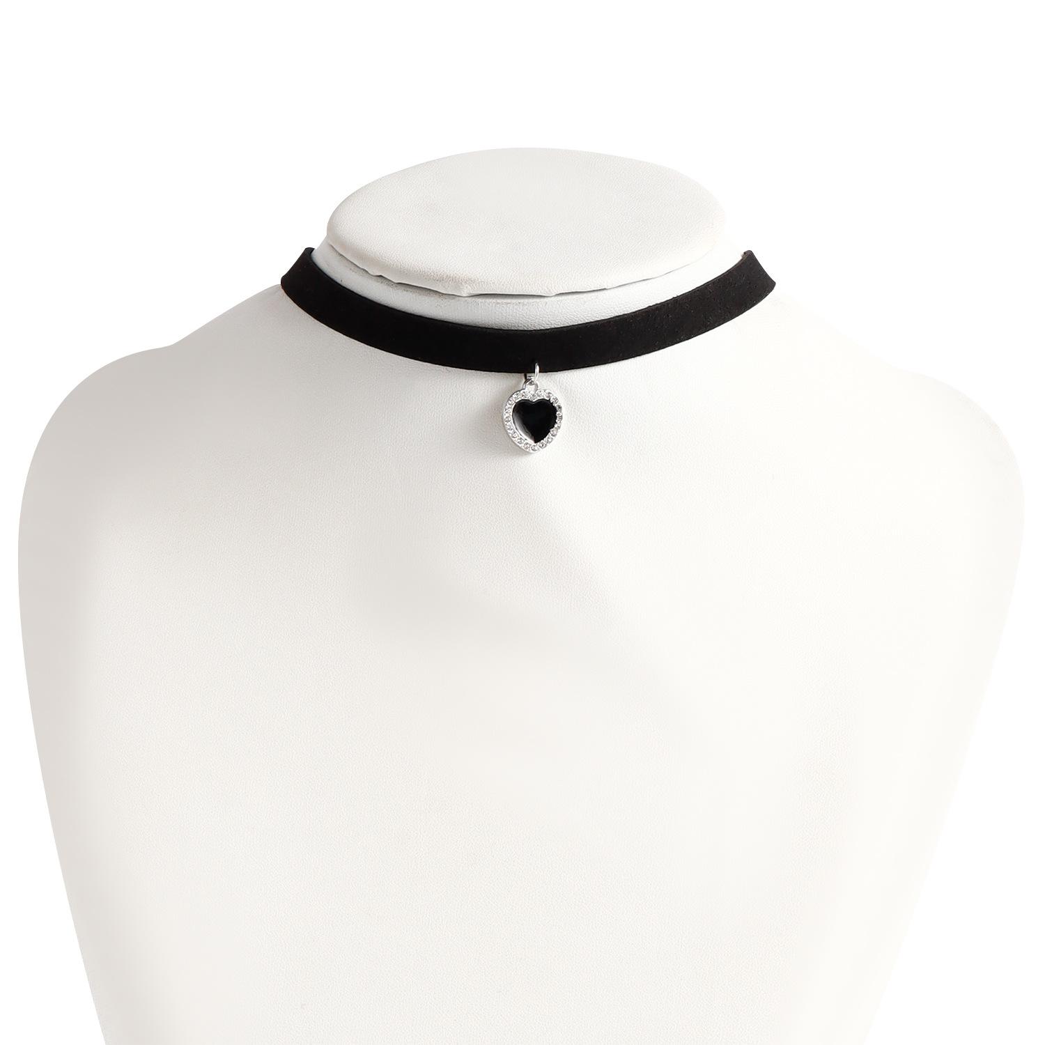 

Аксессуары, Короткое простое ожерелье Love с бриллиантами для женщин, Универсальное ожерелье из черной фланели на шею