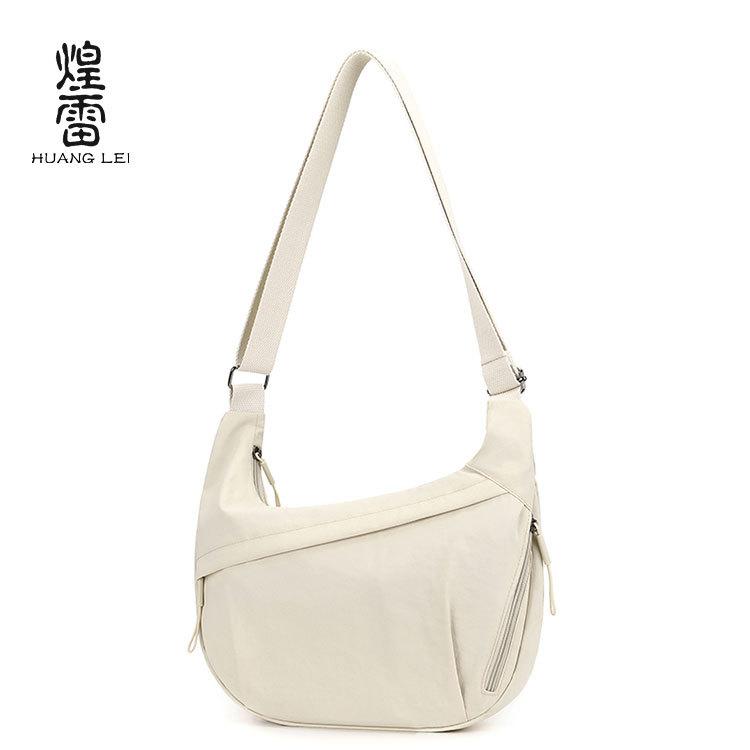 2025 New Fashion Lazy Style Large Capacity Messenger Bag Simple Versatile Nylon Women's Bag Trend Lightweight Shoulder Bag