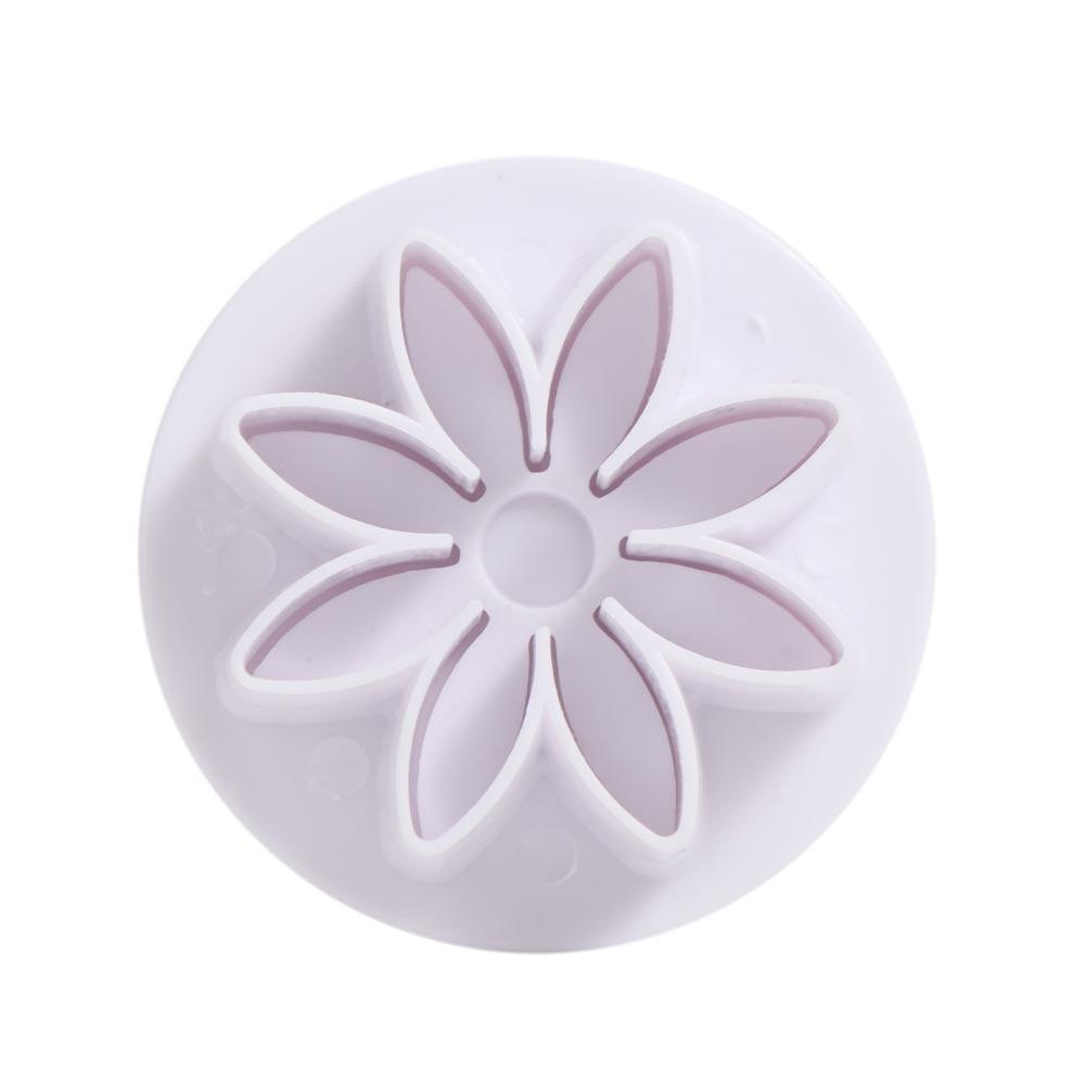 4pcs Plastic Daisy Cake Plungers Easy to Clean Plum Mold Pastry Cookie Cutters  Wedding