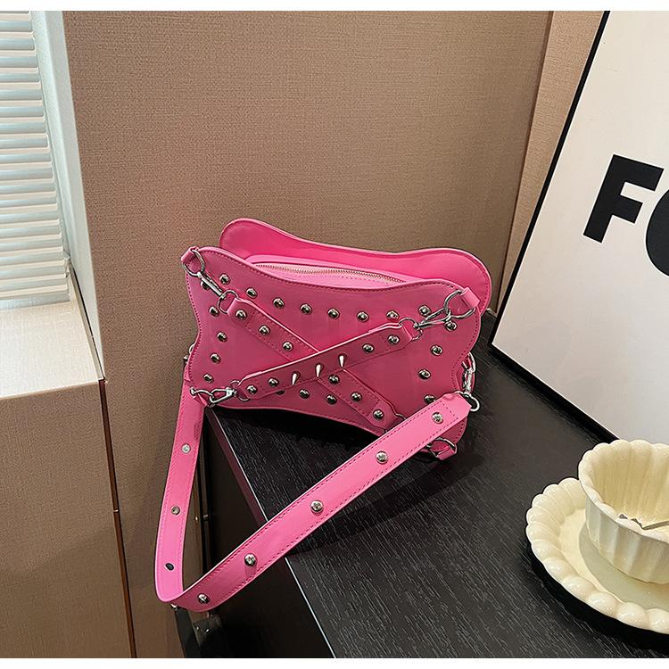 

Жіноча сумка з нішевим дизайном, нова осіння мода, особистість, крутий пряний високий сенс, одноплеча сумка-локомотив через плече троянди рожеві кольору