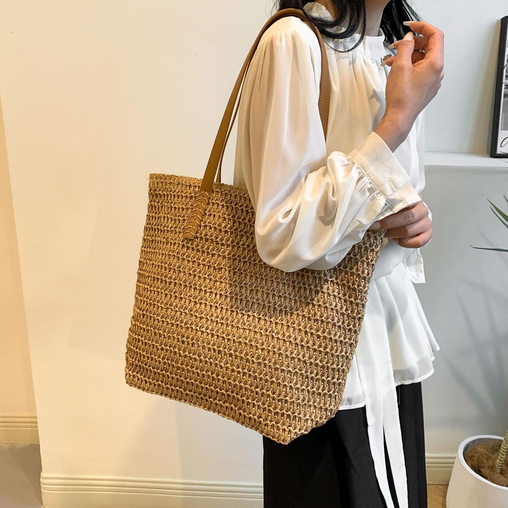 Straw Bag Women's Large-capacity Versatile Shoulder Bag New Handwoven Bag Seaside Vacation Bag