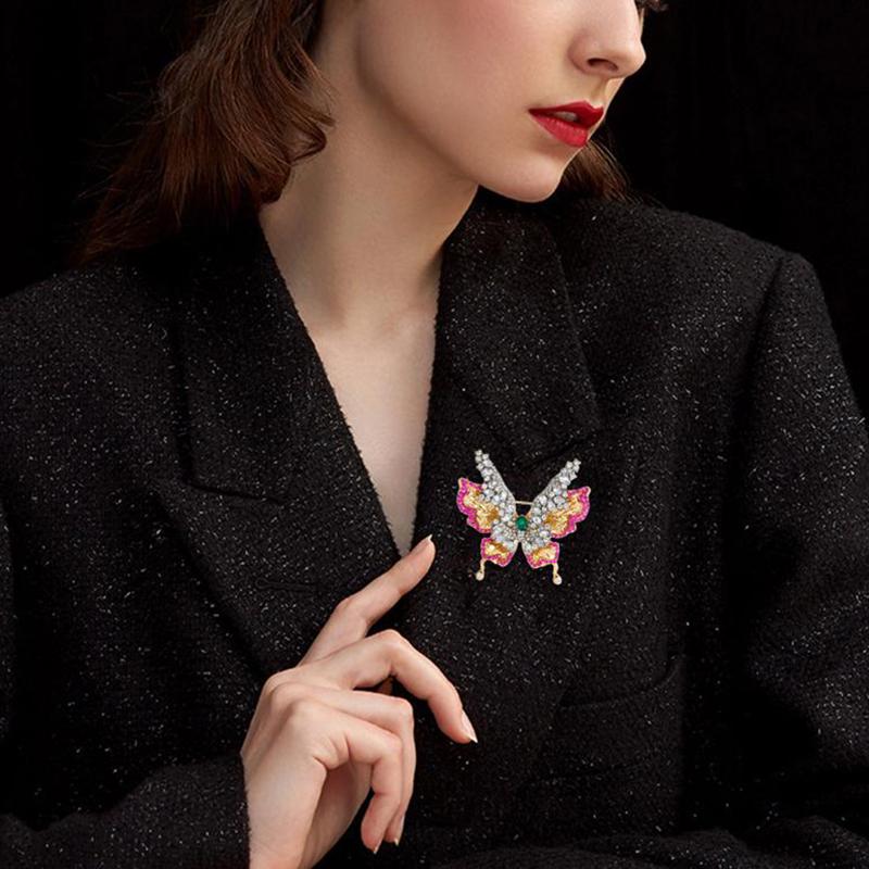 Luxury Exquisite Butterfly Brooches For Women Girls  Insects Pins Versatile Shiny Corsage Clothing Accessories Gifts