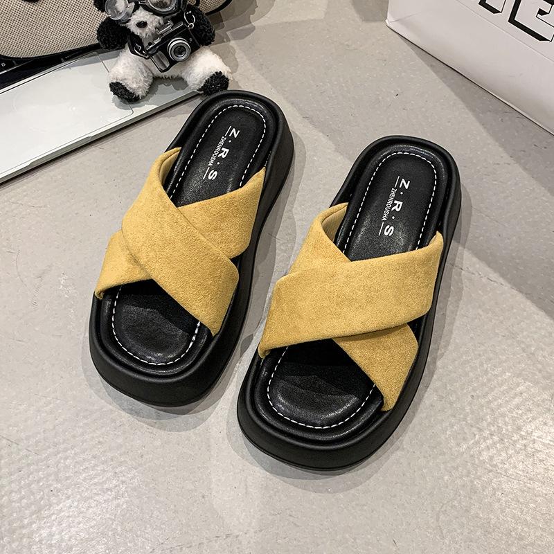 

Платформні шльопанці жіночі літнє взуття нові висококласні модні круті шльопанці плісовані сандалі на одній перемичці зі спідницею 40 лимонно-жовтий колір