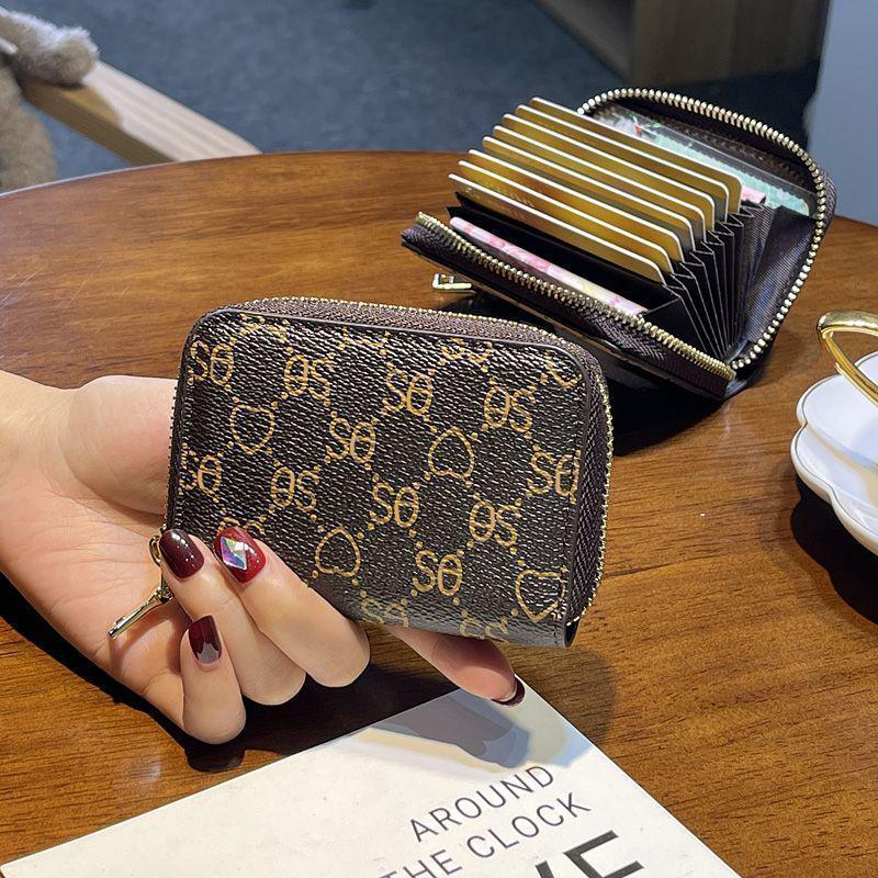 Trendy Women s Multifunctional Accordion Card Holder Wallet: Magnetic Shielding, ID & Driver s License Slots, Coin Purse.
