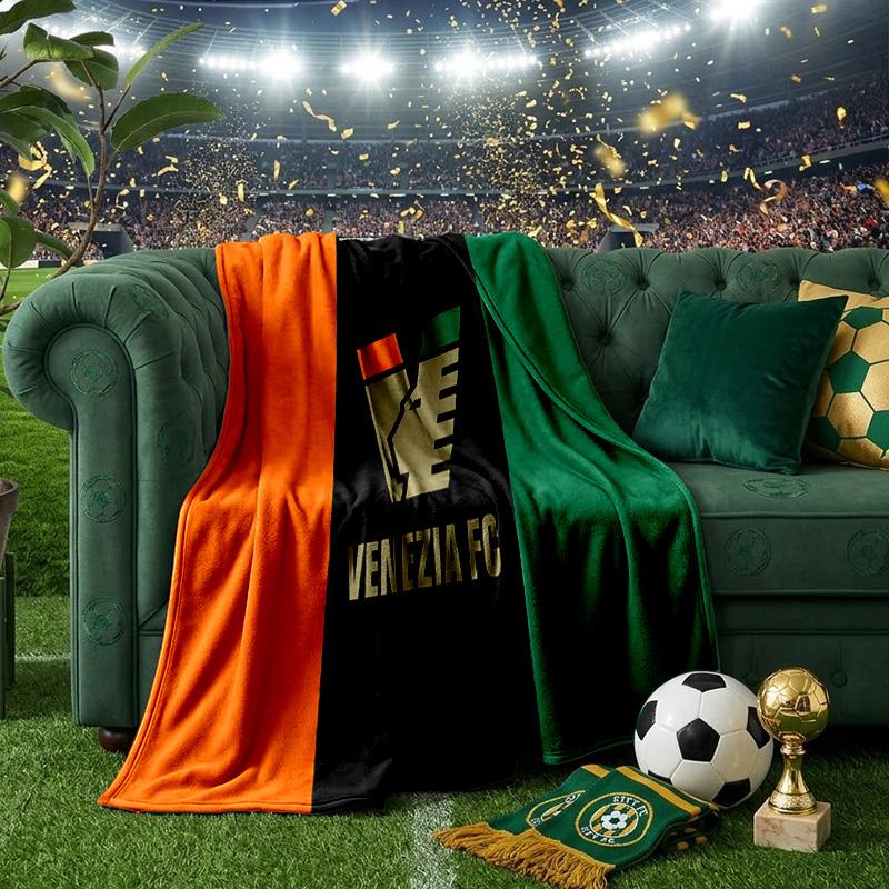 Vene-zia Football Throws Blanket Flannel Blankets Plush for Couch Bed Gifts for Men Women Travel picnic blanket Christmas fan gifts