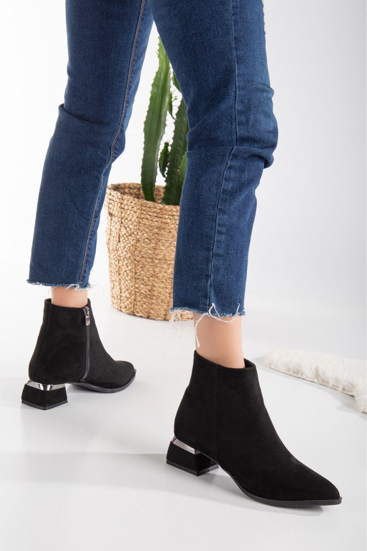 

Women Modern Stylish Fashion Bilalim Casual Women Boots Simple Heels Cm 36
