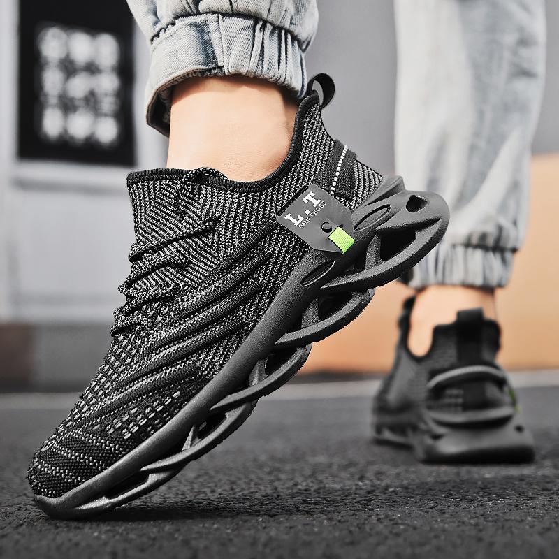 Chaussures de Jogging de Sport pour Hommes Chaussures en Mesh Respirantes Légères d'Extérieur Nouvelles Confortables Noires Décontractées Sneakers de Gymnastique de Course pour Hommes