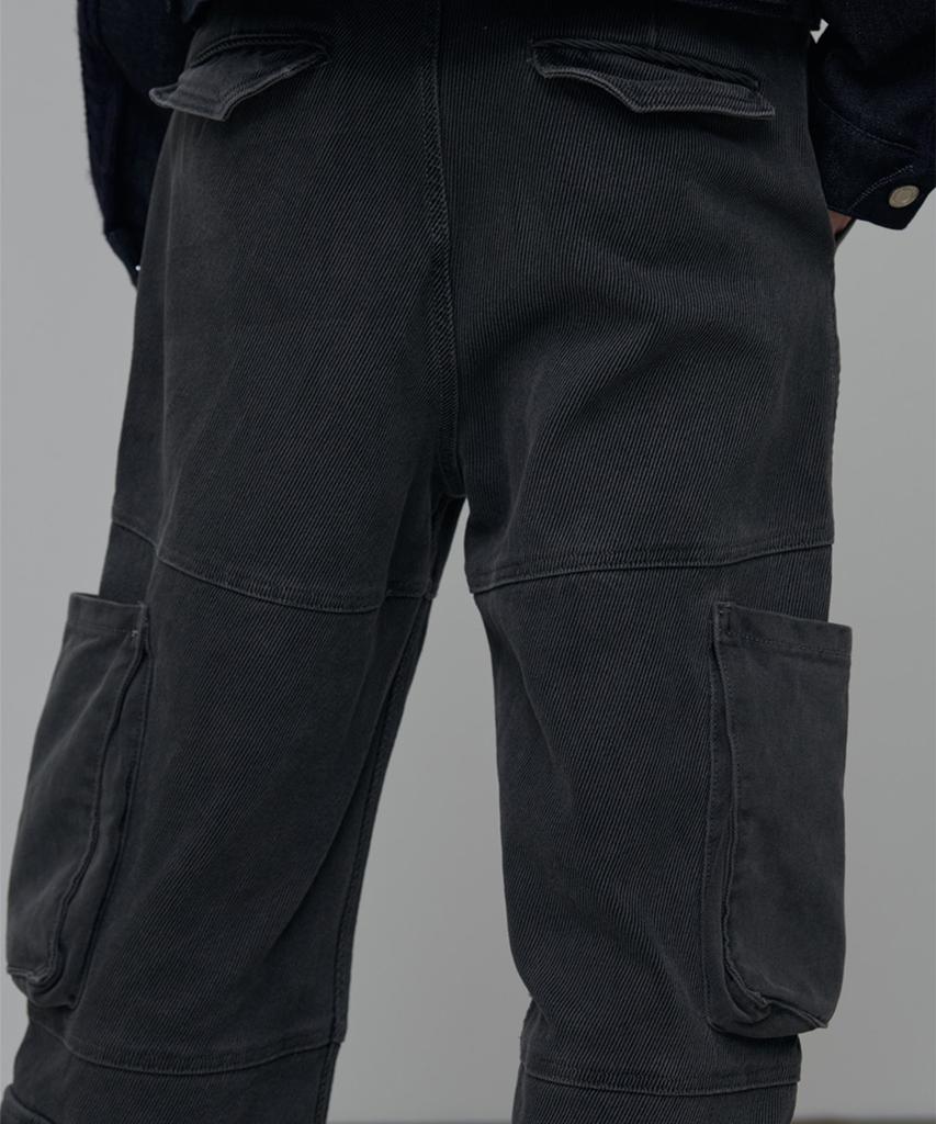 Aenitaimlolig Camellia Big Cargo Pants-Charcoal