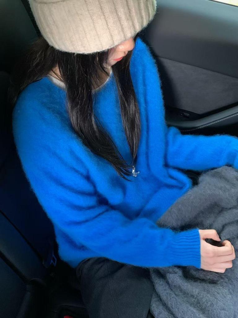 Korean-Style Faux Mink Fur Fluffy Sweater for Women - Round Neck, Loose Fit, Slimming, Perfect Autumn Knitwear