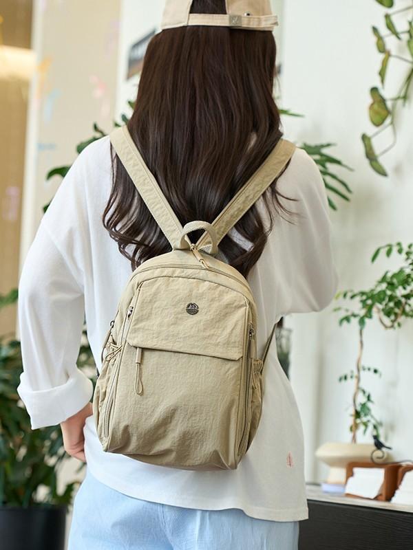 Urban Minimalist Nylon Crossbody Bag With Zipper Closure For Daily Use