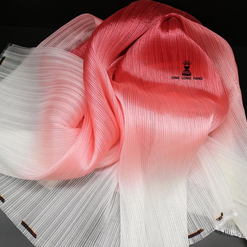 Shiny Pleated Organza Fabric for Elegant Wedding Dress Styling
