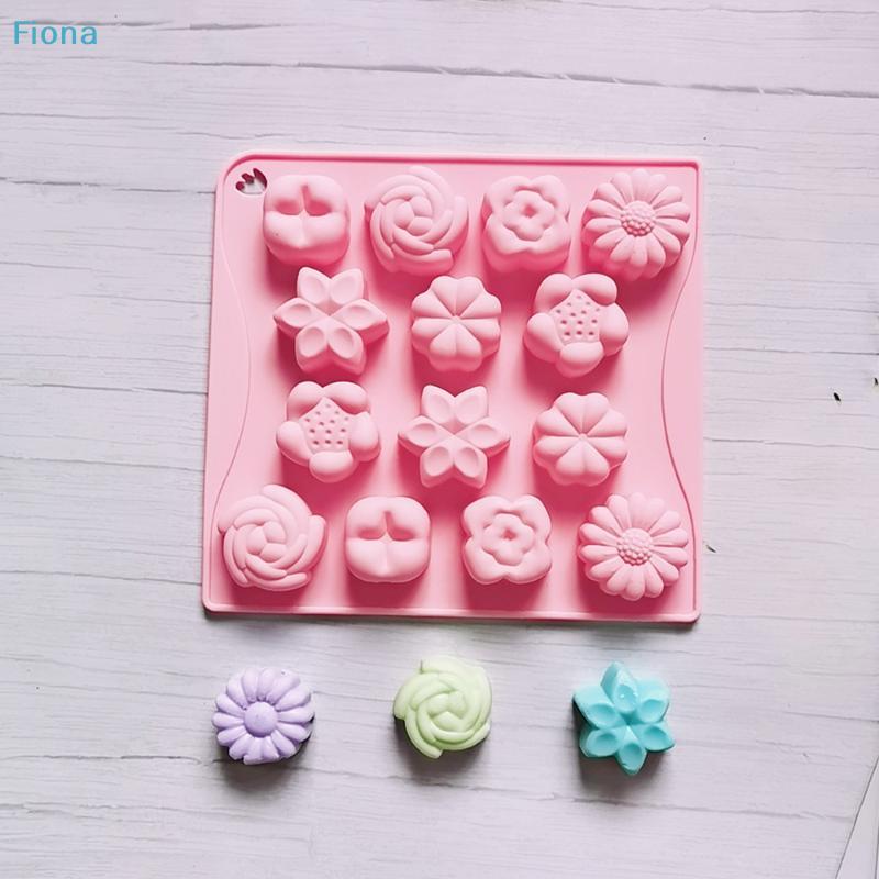 Kitchen Handmade Baking Tool Mini 14 Cavity 7 Small Flower Shaped Candy Chocolate Cookies Silicone Mold