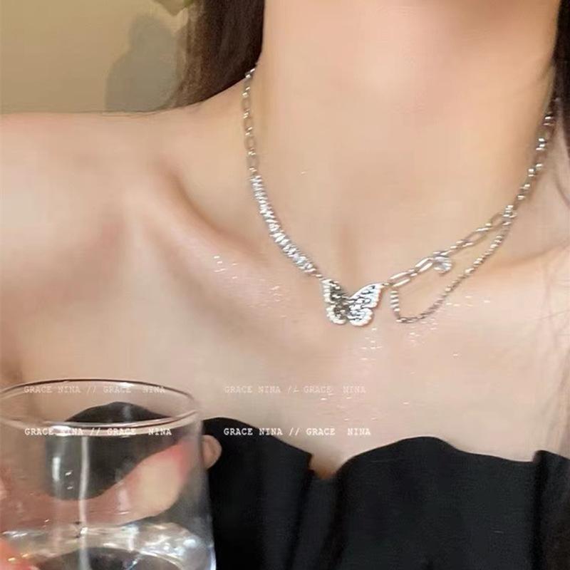 I was asked! Black zircon butterfly necklace female ins niche design high-end light luxury sweet cool collarbone chain