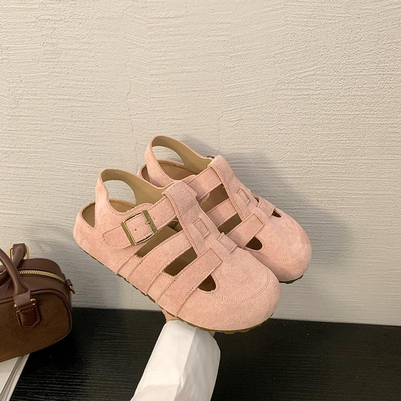 Fashion The New Spring/Summer 2025 Collection of Versatile, Flat, and Casual Roman Sandals By The Leader Dancer