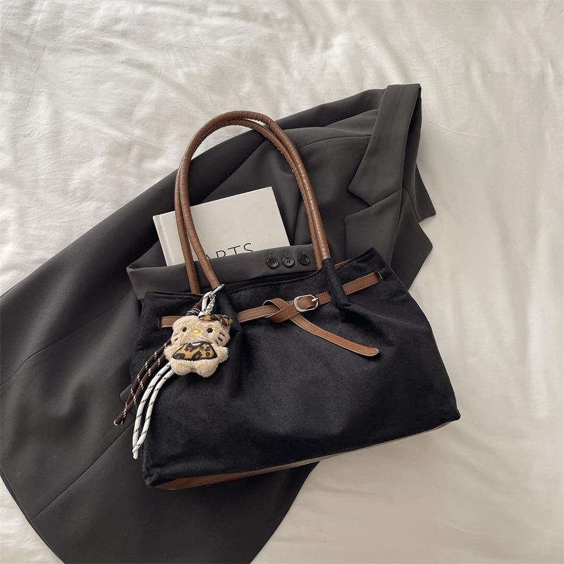Fashion and casual large-capacity suede tote bag, autumn and winter new commuter high-end shoulder women's bag