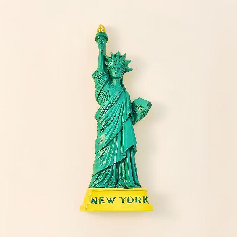 Mezinárodní kolekce pryskyřičných magnetů na lednici: Maďarsko, Dubaj, Thajsko, Polsko, Egypt, Itálie, Austrálie, Německo, Španělsko, Belgie