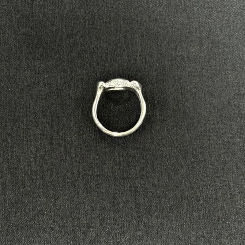 sOnyO Bucket Ring