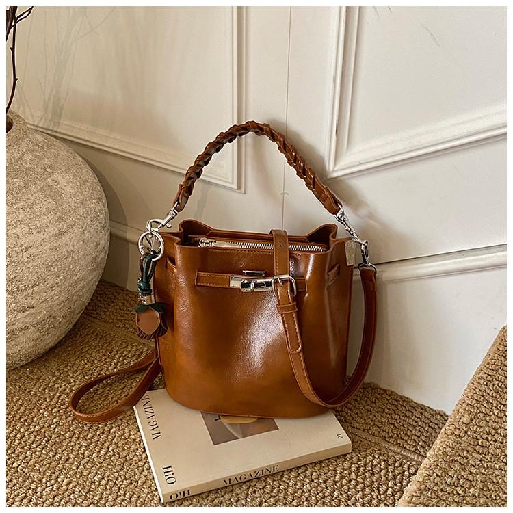 IELGY Ladies Messenger Bag Retro Casual All-Match Portable Bucket Bag