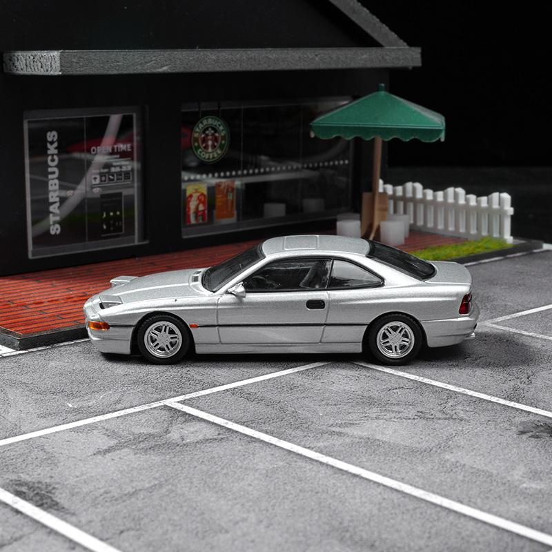 1/64 BMW 850 CSi Auto in Lega Diecast e Veicoli Giocattolo Modello di Auto Modello in Scala Miniatura Auto per Bambini