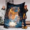 1pc Tiger Lotus Throw Blanket Polyester Fiber, Lightweight Flannel, Soft & Warm, All Season Use for Outdoor, Camping Digital Print