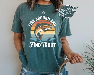 Fische Herum Finde Forelle Lustiges Angeln Vatertag Papa Männer T-Shirt, retro Regenbogenforelle Shirt, Komfortfarben Forelle Fisch Shirt, Vintage Fisch