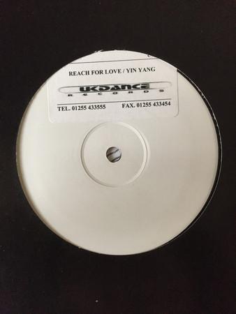 

12inch Record QUEST (6) - Reach For Love / Yin Yang UKD024 UK Dance 1999 UK Dance & Electronica Used