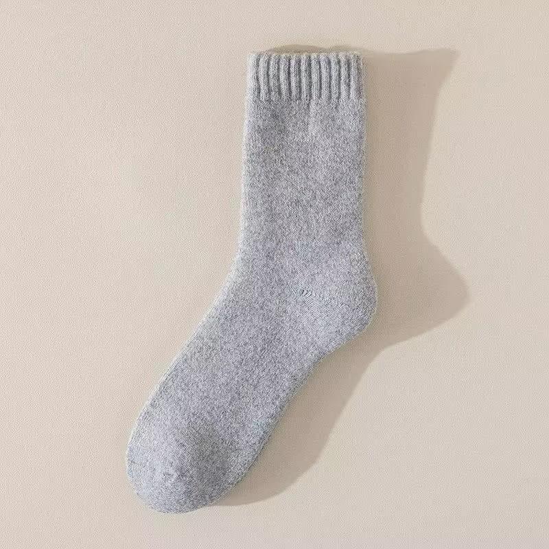 Men's Winter Plush Velvet Thickened Mid-Calf Socks - Extra Thick, Warm, Cold-Resistant Cotton.