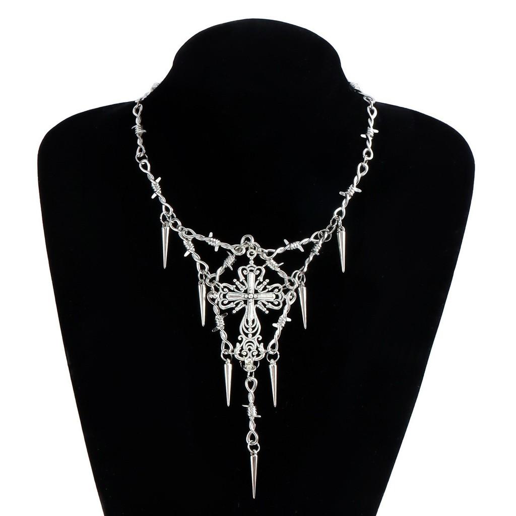 Minimalist Silver Cross Chain Necklace With Alloy Material For Men And Women