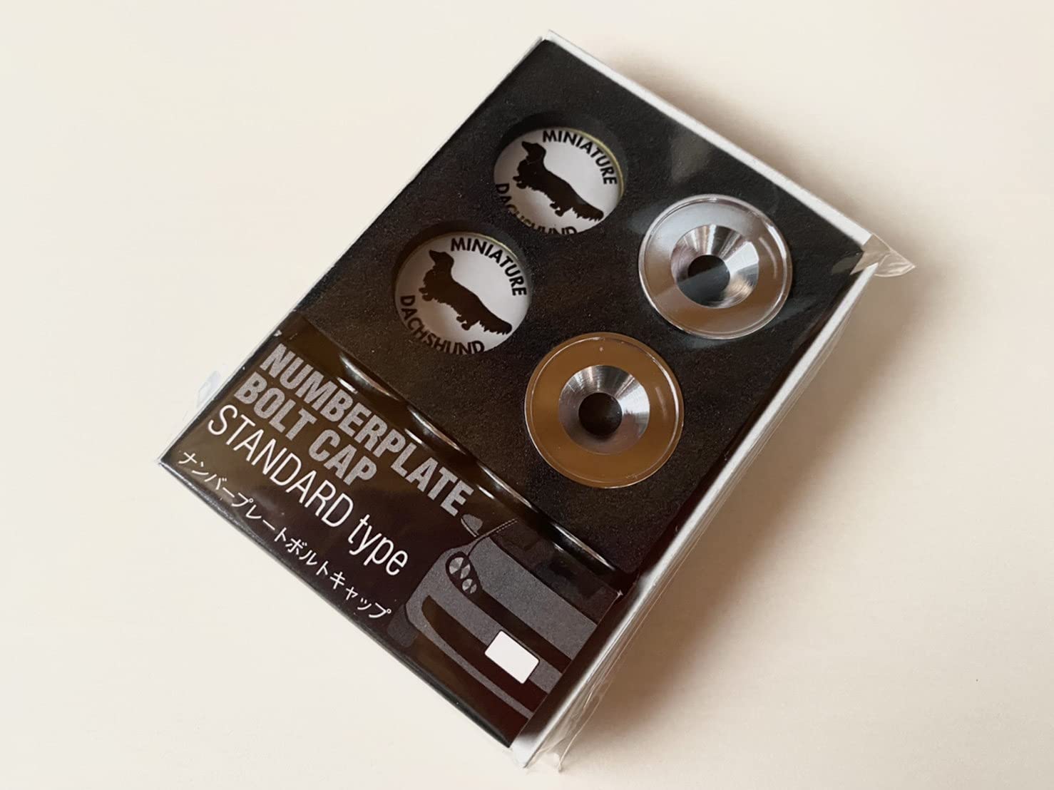 

Колпачок болта номерного знака с собачкой, Сделано в Японии (Миниатюрная такса) Diameter 20mm x Thickness 5mm чёрный