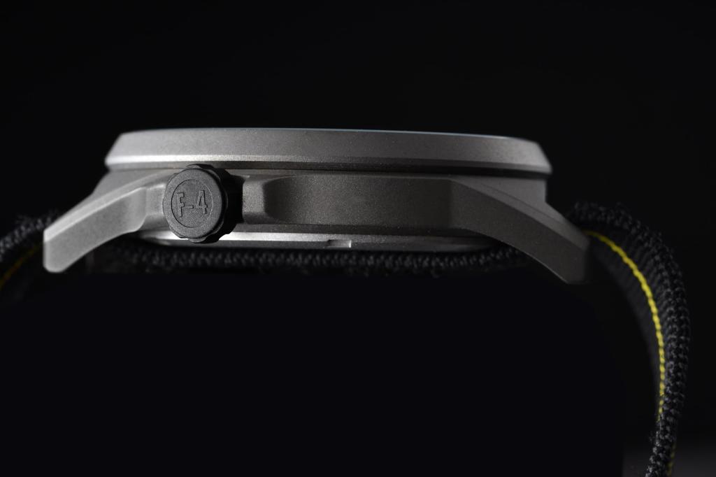 Solar JSDF 301st Unit Model 2025 Special Paint Model Limited To 301 Pieces Gunmetal [KENTEX] F-4EJ/Revised S715M-19 Men's