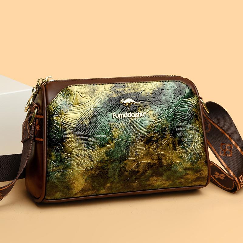 Large capacity embossed pillow bag women's fashion atmosphere commuter bag broadband shoulder bag bag