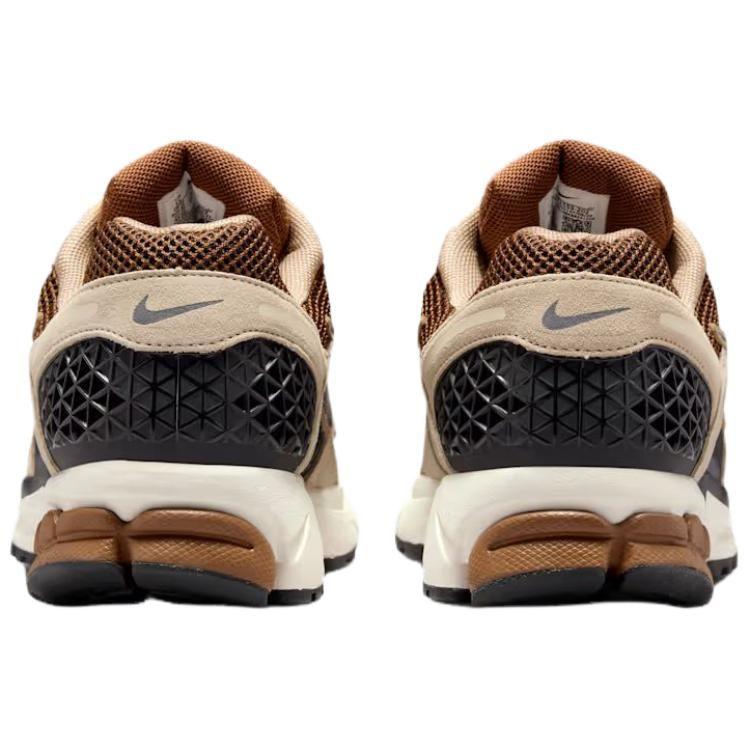 Nike Zoom Vomero 5 Traspiranti Supporto Leggerezza Reattività Scarpe da Corsa Casual da Uomo Marrone HF1553-202