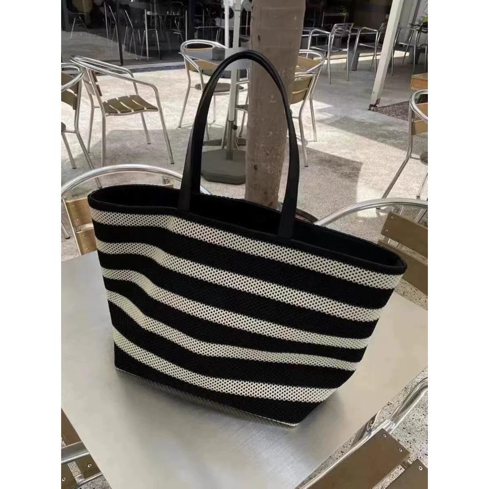 Simple woven tote bag women s new summer vacation travel shoulder armpit bag large capacity handbag tide
