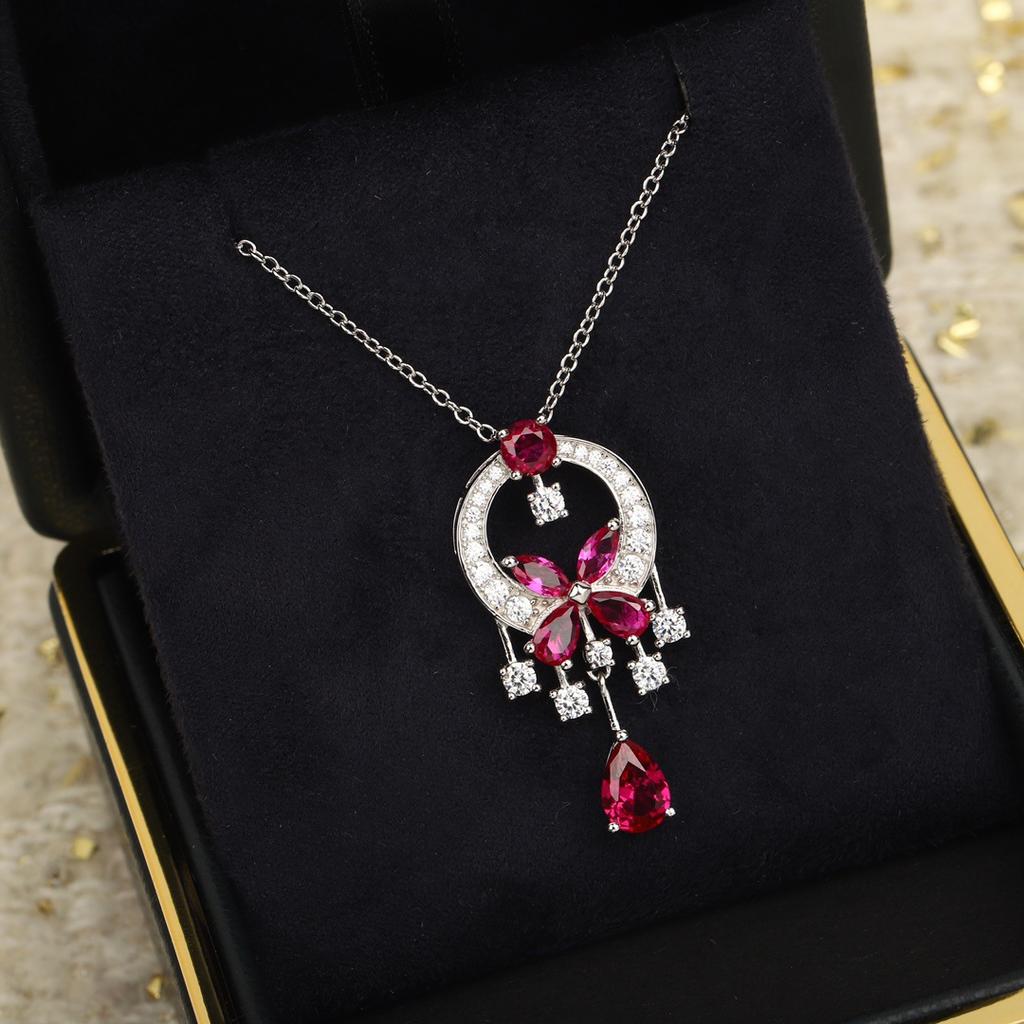 Garden butterfly necklace does not fade, female high-end sense, phantom butterfly fringed necklace design sense