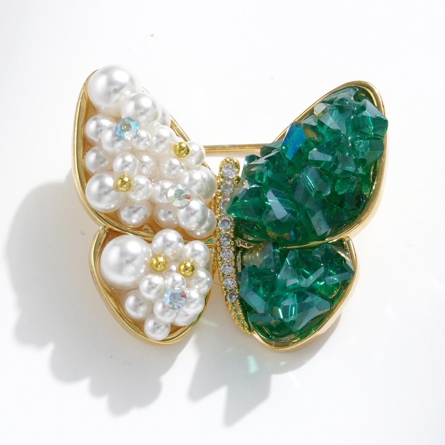 Bo Xin Yun Green Crystal  Pearl Butterfly Brooch - Personalized Fashion Insect Pin Accessory