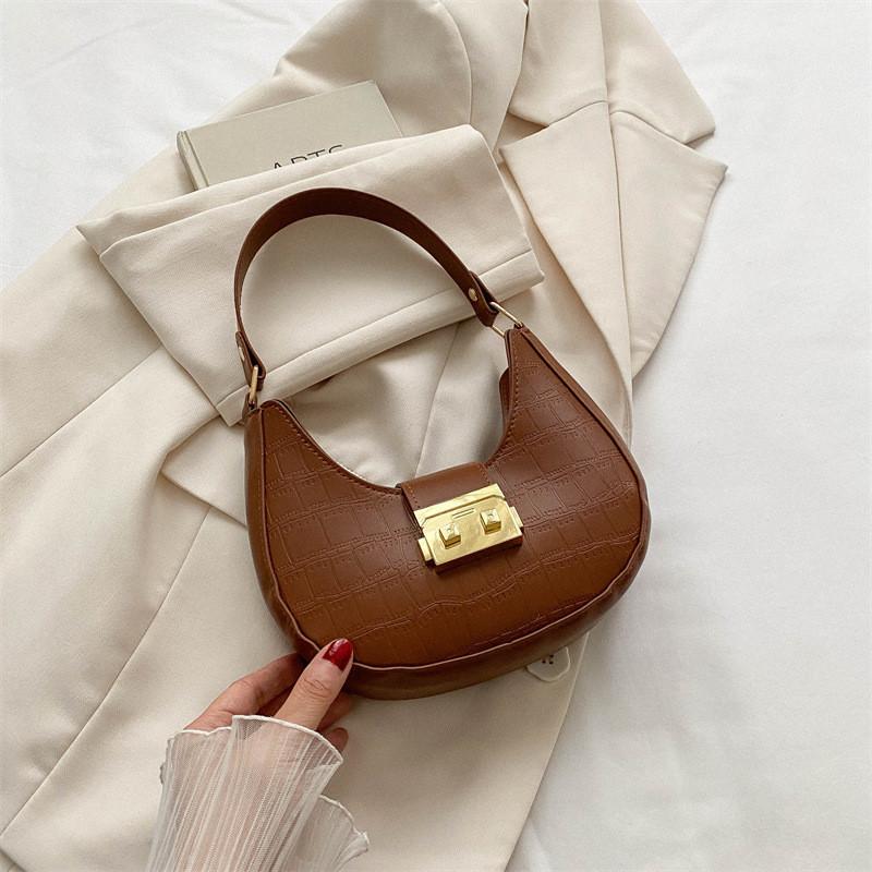 Trendsetting Small Square Bag Versatile Pu Handbag With Phone Pocket For Effortless Style коричневый