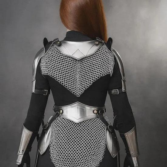 Královská dámská středověká válečnická zbroj Sada kroužkové oceli a ocelových plátů LARP Cosplay kostým pro hrdinské královny