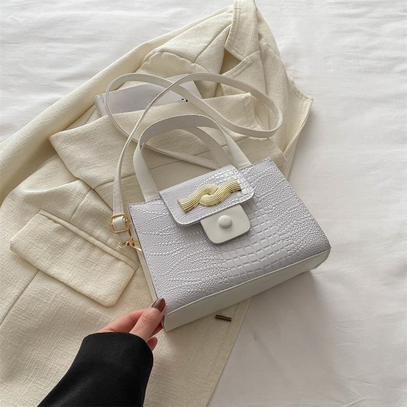 Fashionable Simple Shoulder Bag Spring New Retro Trendy Bag Women's Niche Crossbody Bag Trendy Handbag