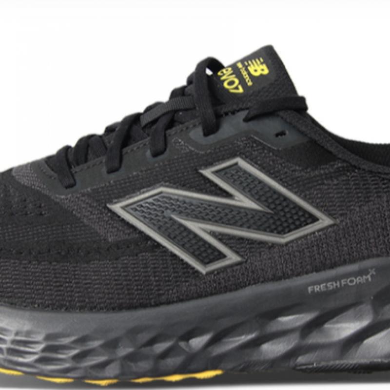 New Balance Black Running Shoes Mevozlb4