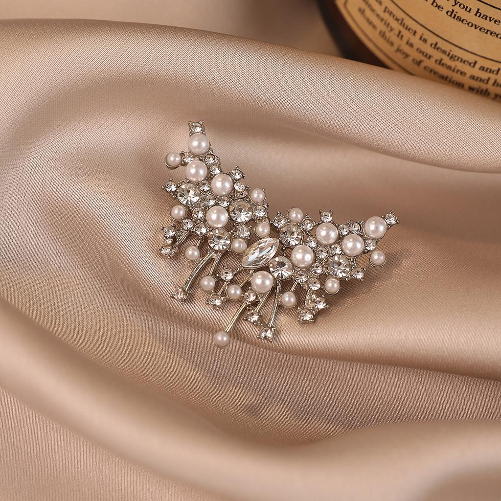 New Unique Bright Nebula Pearl Brooch Women's Light Luxury Temperament Brooch