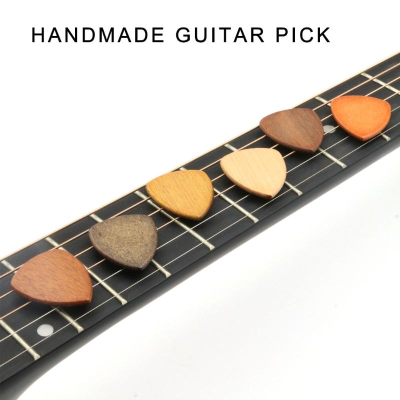 Heart Shape Guitar Pick Enduring Wood Acoustic Guitar Pick Ukulele Plectrums Electric Guitar Pick Guitar Accessories