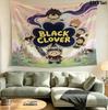 Arazzo da Parete Black Clover Appeso Estetico alla Parete Coperta in Tessuto Stampato Arazzi Decorativi per Camera da Letto Soggiorno Decorazione per la Casa