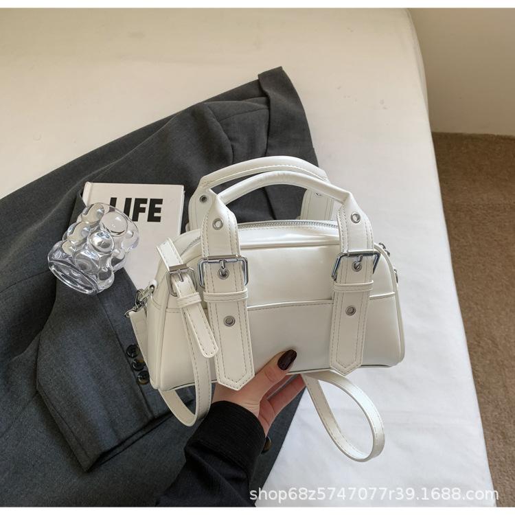 Small bag women's 2025 new high-end sense portable Boston bag leisure niche design shoulder bag fashion crossbody bag