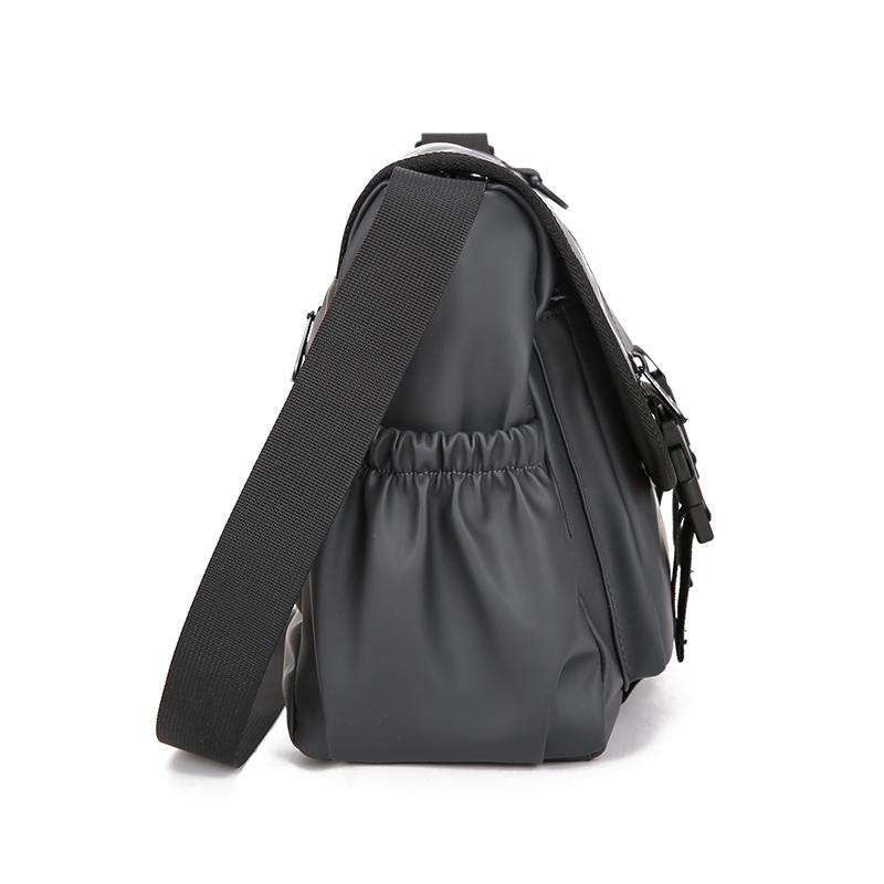 Lightweight Multi Use Messenger Bag for Daily Casual Outdoor Travel Unisex Shoulder Bag with Adjustable Strap