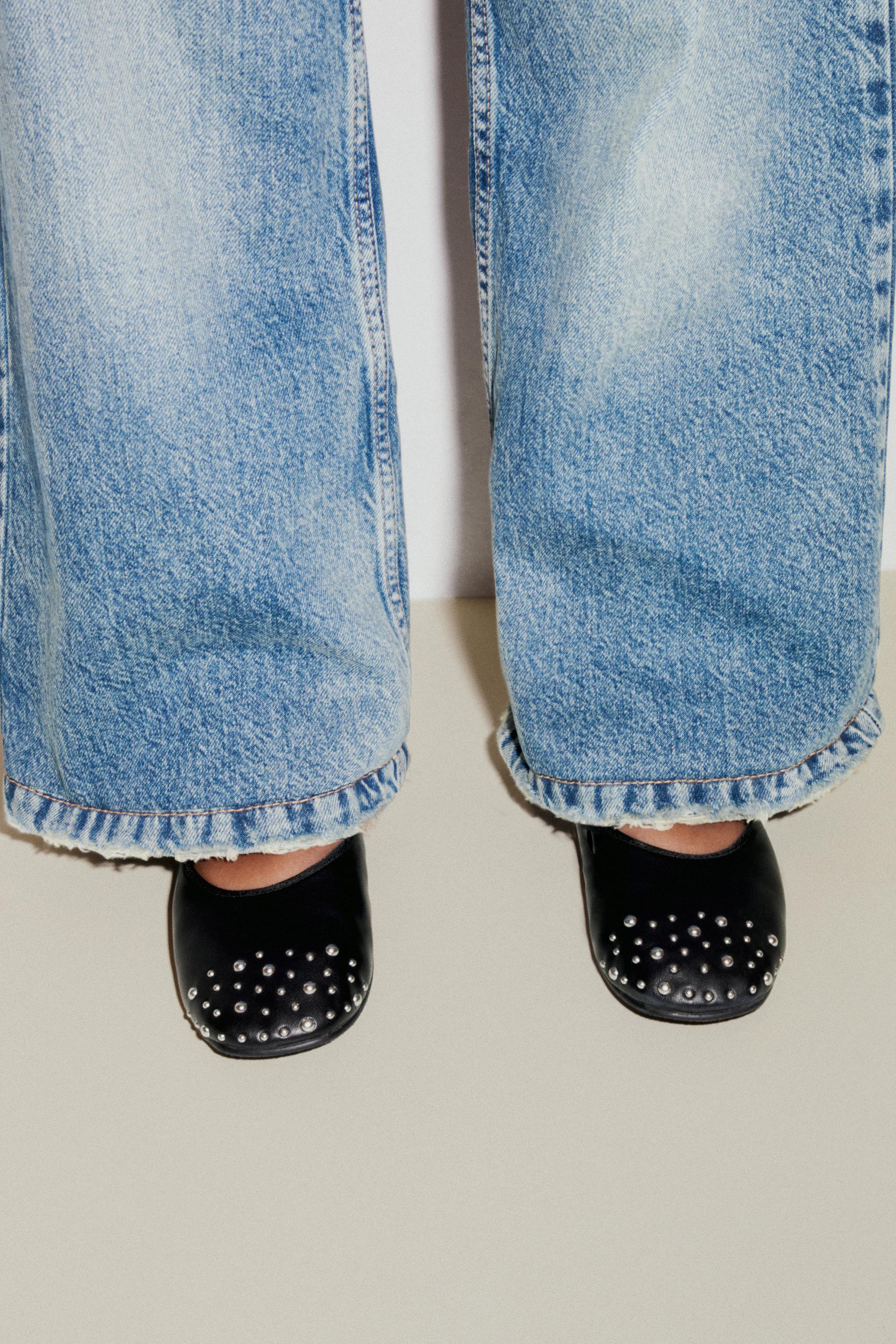 

БАЛЕРИНЫ С КЛЕПКАМИ