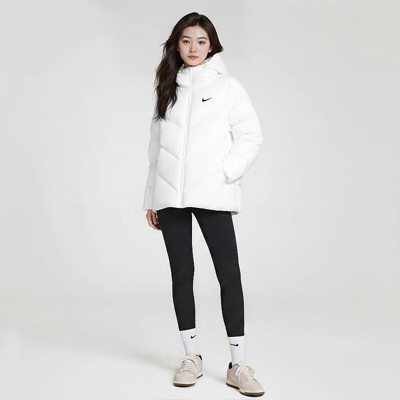 Nike Women's Winter Short Hooded Down Jacket,HV5236-010