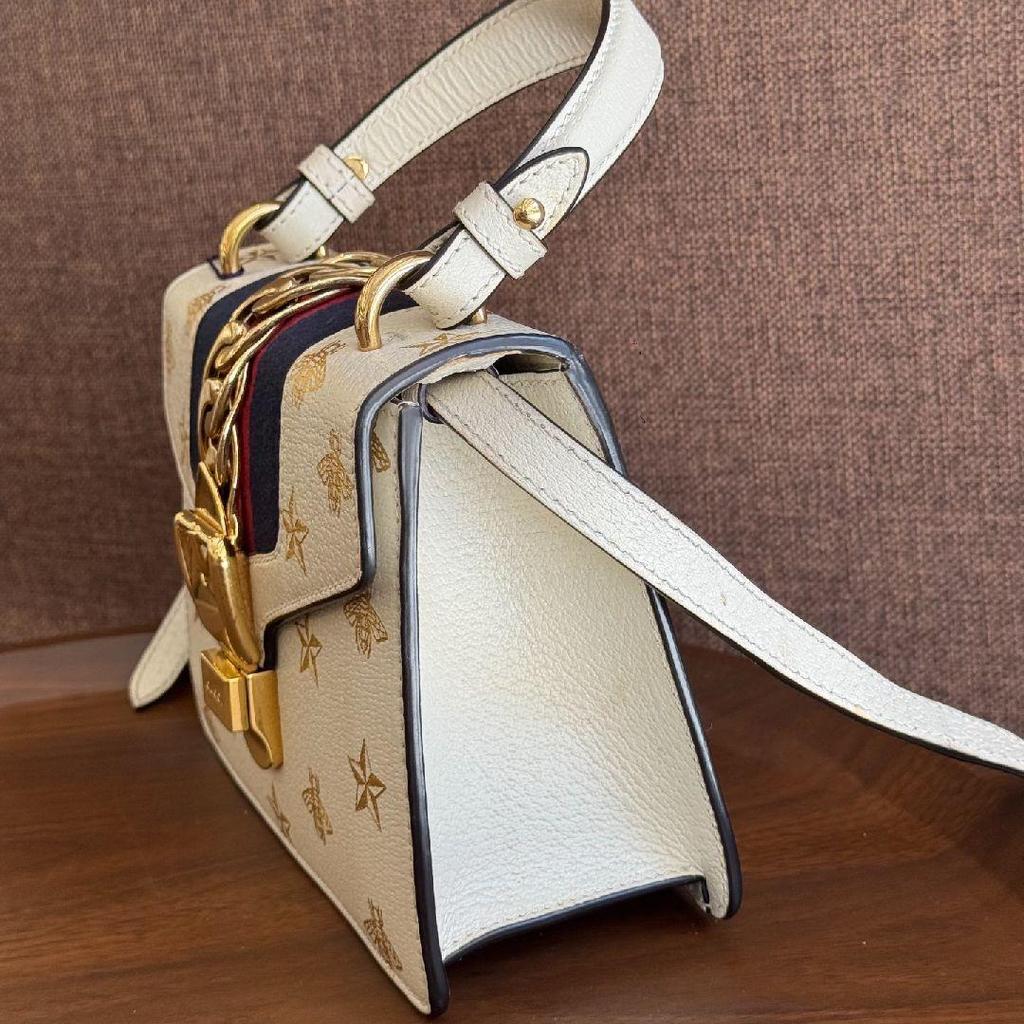[Pre-Owned] Sylvie Gold Buckle Bee Star Pattern Striped Web Leather Crossbody Bag - Very Good #1S27P1E