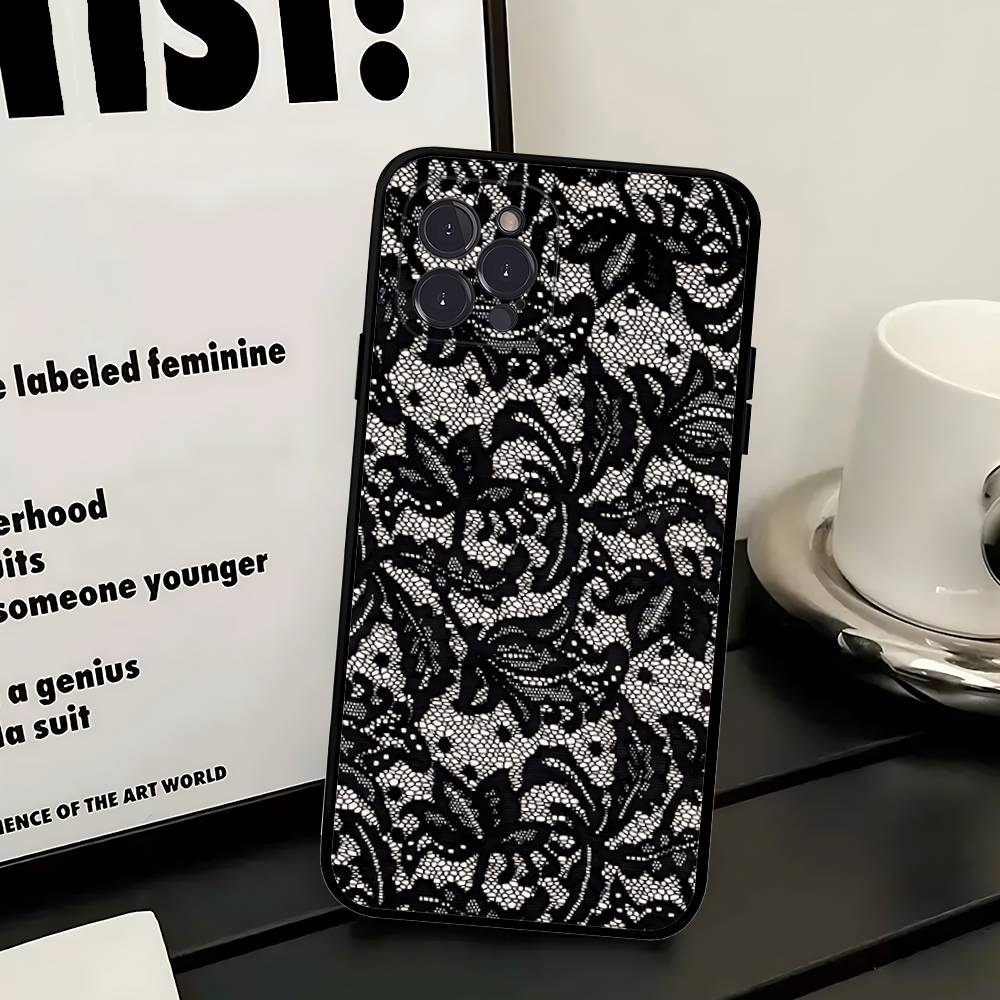 Black Lace Pattern Phone Case For Iphone 17 16 15 16e 14 13 12 11 Pro Max Plus Case Cover Coque