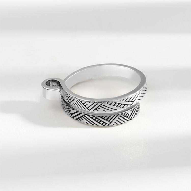 Knitting Loop Crochet Finger Ring Wear Thimble Yarn Guides Sewing Accessory